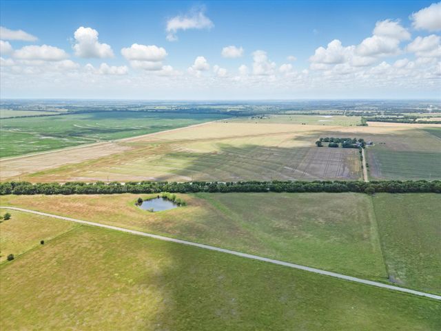 6512 County Road 1050, Celeste, TX 75423