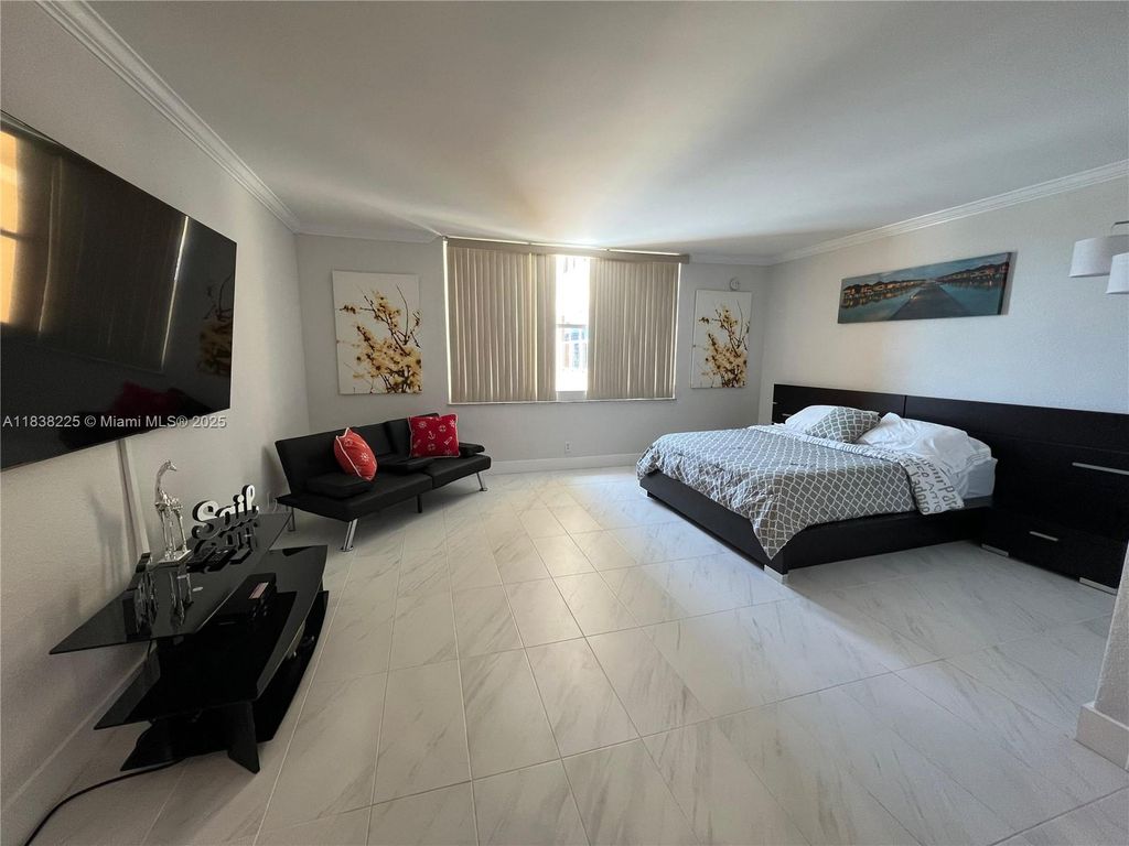 2501 S Osean Dr 532, Hollywood, FL 33019