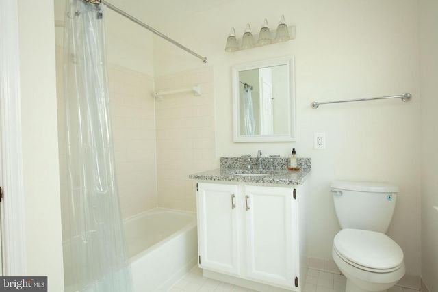 6304 CHAUCER VIEW CIR, Alexandria, VA 22304