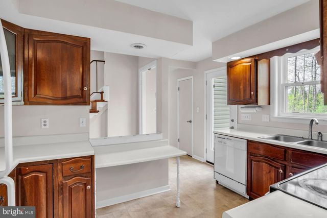 10 LINCOLN DR, East Berlin, PA 17316