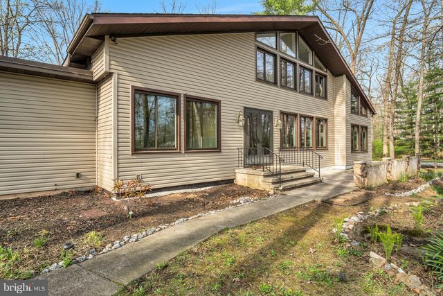 10 LINCOLN DR, East Berlin, PA 17316