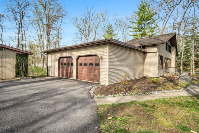 10 LINCOLN DR, East Berlin, PA 17316