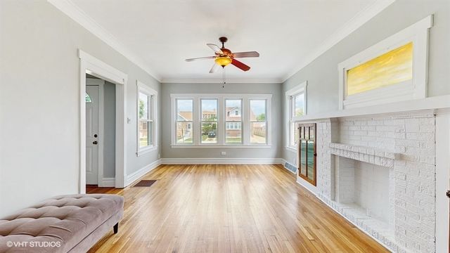 5041 W Fletcher Street, Chicago, IL 60641