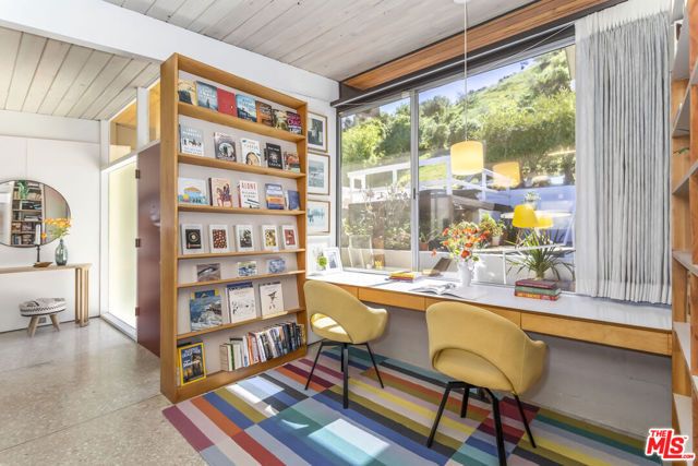 8554 Day Street, Sunland (los Angeles), CA 91040