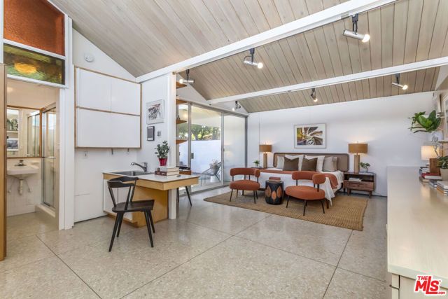 8554 Day Street, Sunland (los Angeles), CA 91040