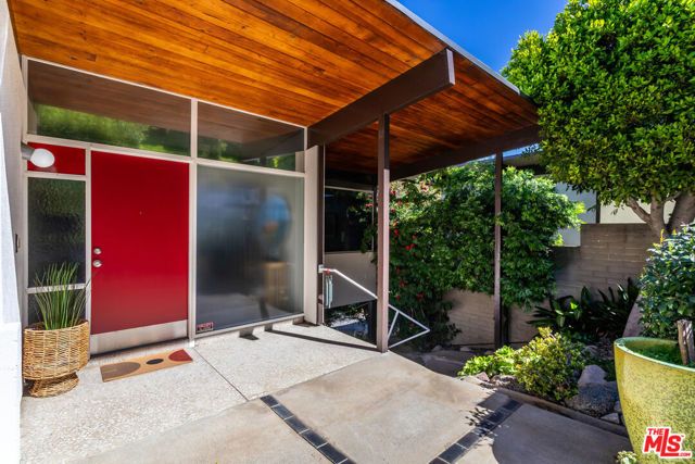 8554 Day Street, Sunland (los Angeles), CA 91040