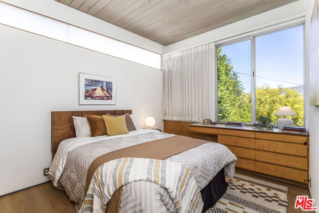 8554 Day Street, Sunland (los Angeles), CA 91040