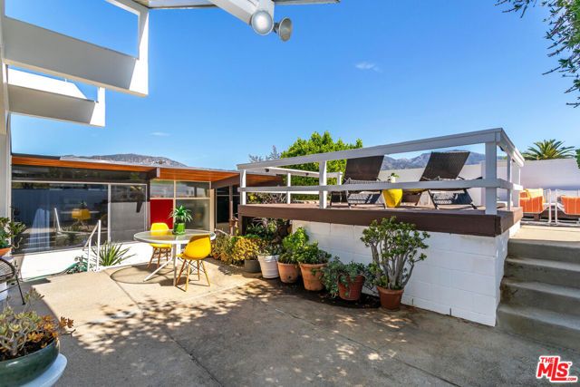 8554 Day Street, Sunland (los Angeles), CA 91040