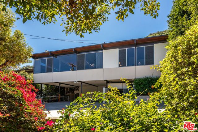 8554 Day Street, Sunland (los Angeles), CA 91040