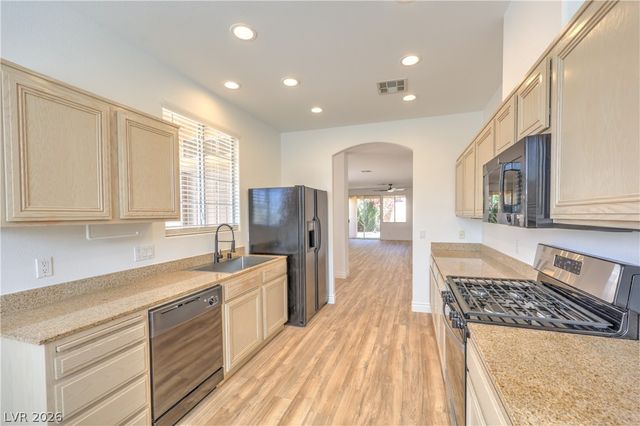 258 Casa Robles Street, Henderson, NV 89012