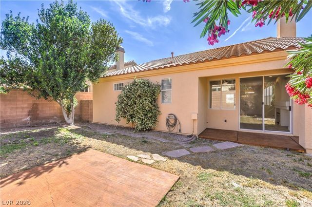 258 Casa Robles Street, Henderson, NV 89012