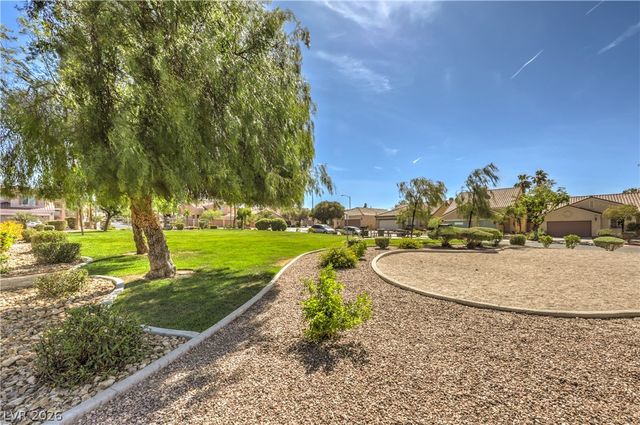 258 Casa Robles Street, Henderson, NV 89012