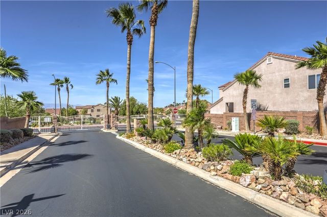 258 Casa Robles Street, Henderson, NV 89012