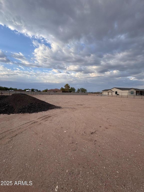 20100 W PEAKVIEW Road _, Wittmann, AZ 85361 — photo 4