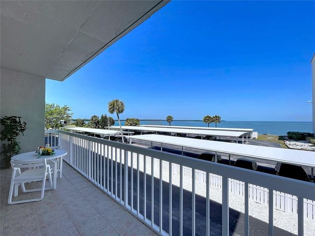 7 ISLAND PARK PLACE 204, Dunedin, FL 34698