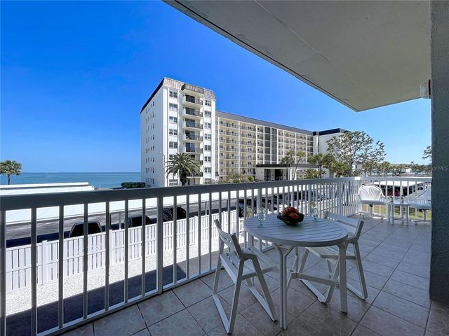 7 ISLAND PARK PLACE 204, Dunedin, FL 34698