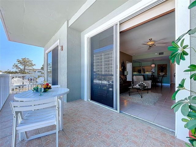 7 ISLAND PARK PLACE 204, Dunedin, FL 34698