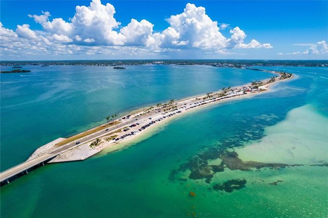 7 ISLAND PARK PLACE 204, Dunedin, FL 34698