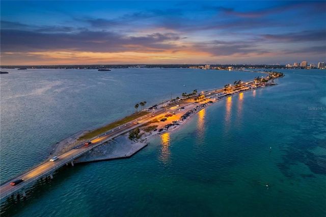 7 ISLAND PARK PLACE 204, Dunedin, FL 34698