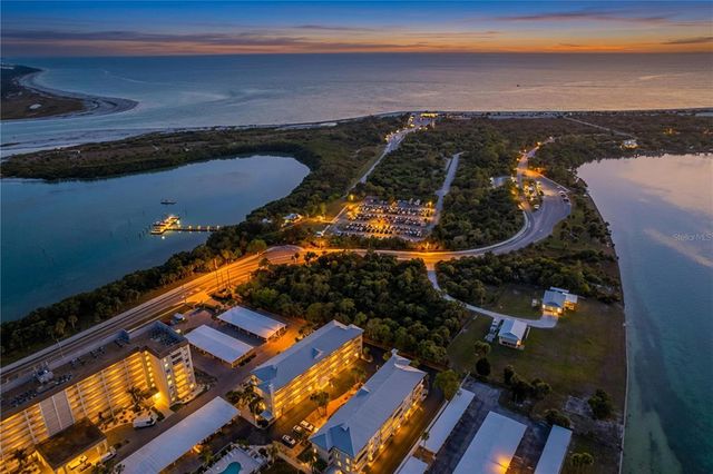 7 ISLAND PARK PLACE 204, Dunedin, FL 34698