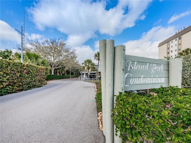 7 ISLAND PARK PLACE 204, Dunedin, FL 34698