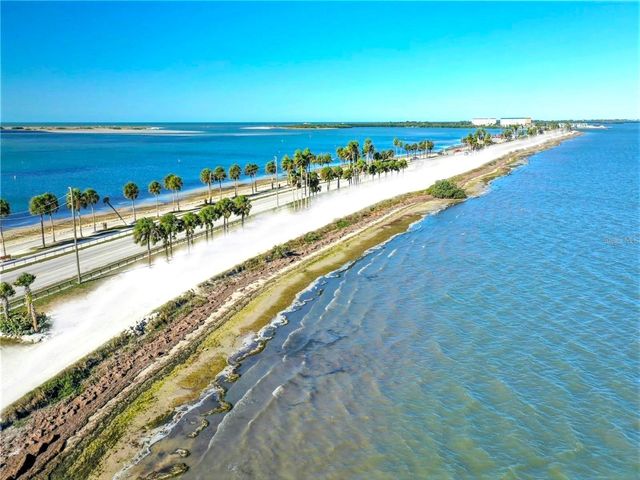 7 ISLAND PARK PLACE 204, Dunedin, FL 34698