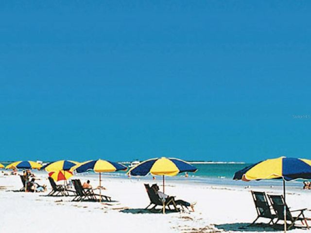 7 ISLAND PARK PLACE 204, Dunedin, FL 34698