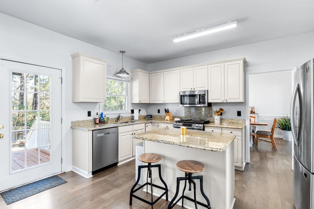 Image 13 of property listing at 112 N Gateshead Crossing, Goose Creek, SC 29445