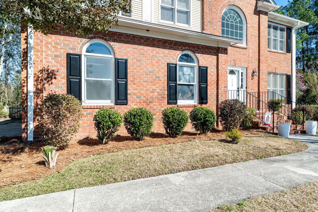 Image 2 of property listing at 112 N Gateshead Crossing, Goose Creek, SC 29445