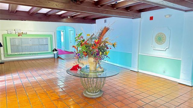 1200 Euclid Avenue 302, Miami Beach, FL 33139