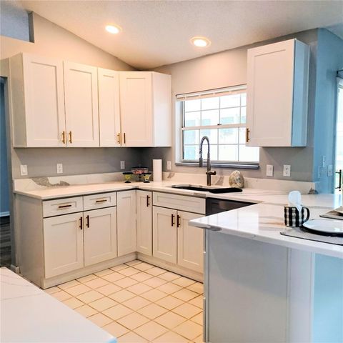 18 WESTCLIFFE LANE, Palm Coast, FL 32164
