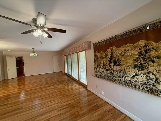 2323 20th Street, Lubbock, TX 79411