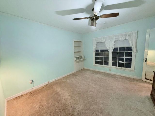 2323 20th Street, Lubbock, TX 79411