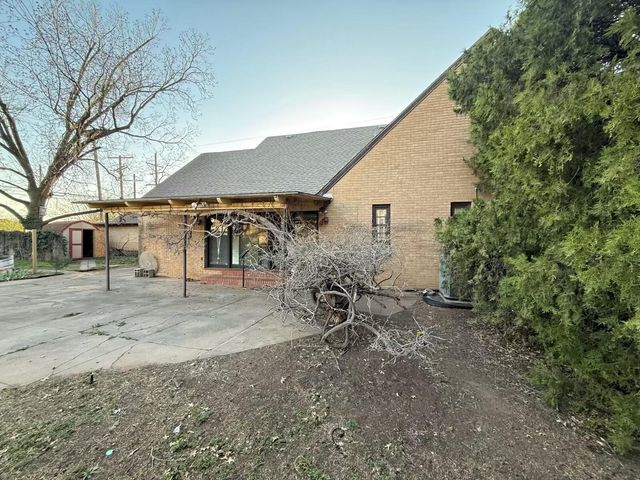 2323 20th Street, Lubbock, TX 79411