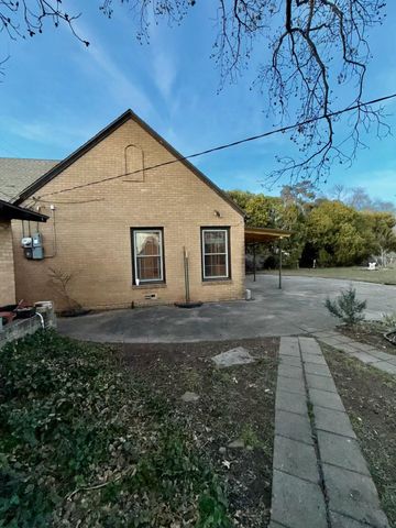 2323 20th Street, Lubbock, TX 79411