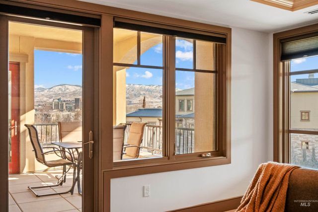 3005 Crescent Rim Dr #302, Boise, ID 83706