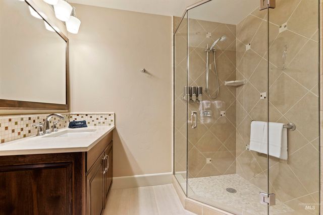3005 Crescent Rim Dr #302, Boise, ID 83706