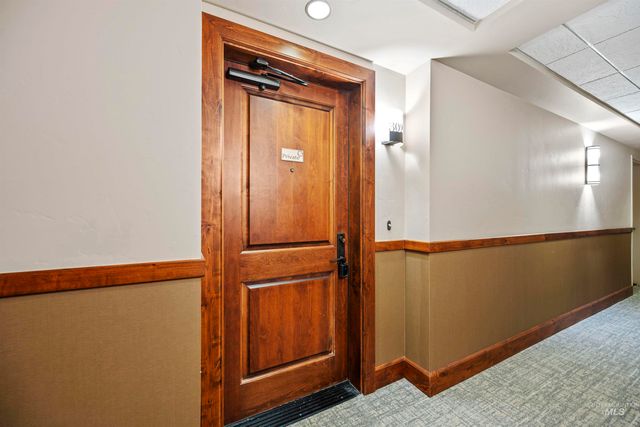 3005 Crescent Rim Dr #302, Boise, ID 83706