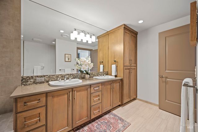 3005 Crescent Rim Dr #302, Boise, ID 83706