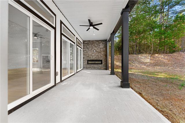 2921 Old Greenville Highway, Central, SC 29630