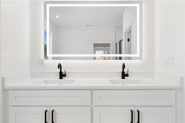 2921 Old Greenville Highway, Central, SC 29630