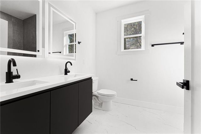 2921 Old Greenville Highway, Central, SC 29630