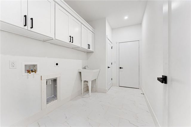 2921 Old Greenville Highway, Central, SC 29630