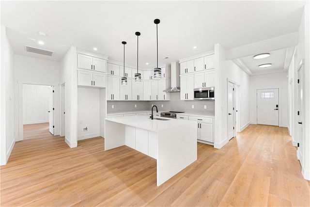 2921 Old Greenville Highway, Central, SC 29630