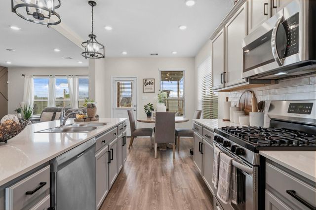 5142 Dunstable Manor Lane, Rosharon, TX 77545