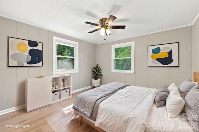 1021 S Caldwell Avenue, Newton, NC 28658