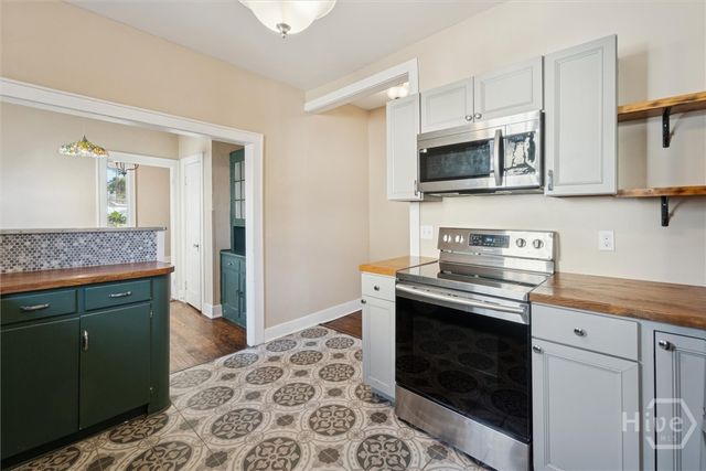 1225 Seiler Avenue, Savannah, GA 31404