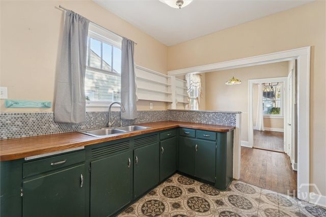 1225 Seiler Avenue, Savannah, GA 31404