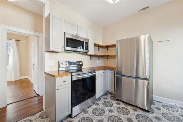 1225 Seiler Avenue, Savannah, GA 31404