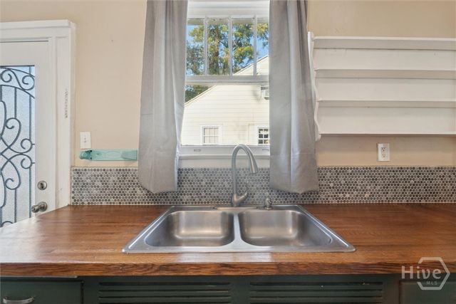 1225 Seiler Avenue, Savannah, GA 31404